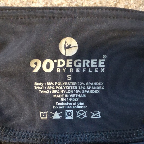 90 Degree Dark Leggings - Picture 5 of 9